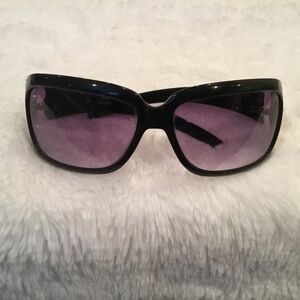 Guess Vintage Black Sunglasses GU 6439ST